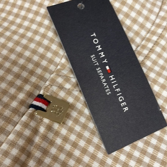 Tommy Hilfiger - Suit Separates pull-on Shorts NWT, Size 6, tan/ cream plaid - Picture 3 of 8